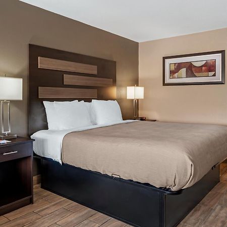 Quality Inn & Suites New Boston Екстер'єр фото