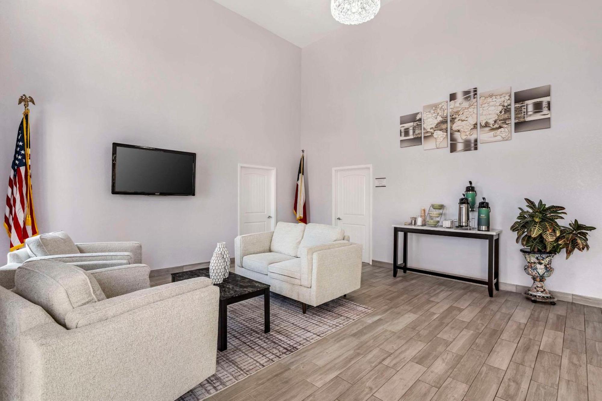 Quality Inn & Suites New Boston Екстер'єр фото