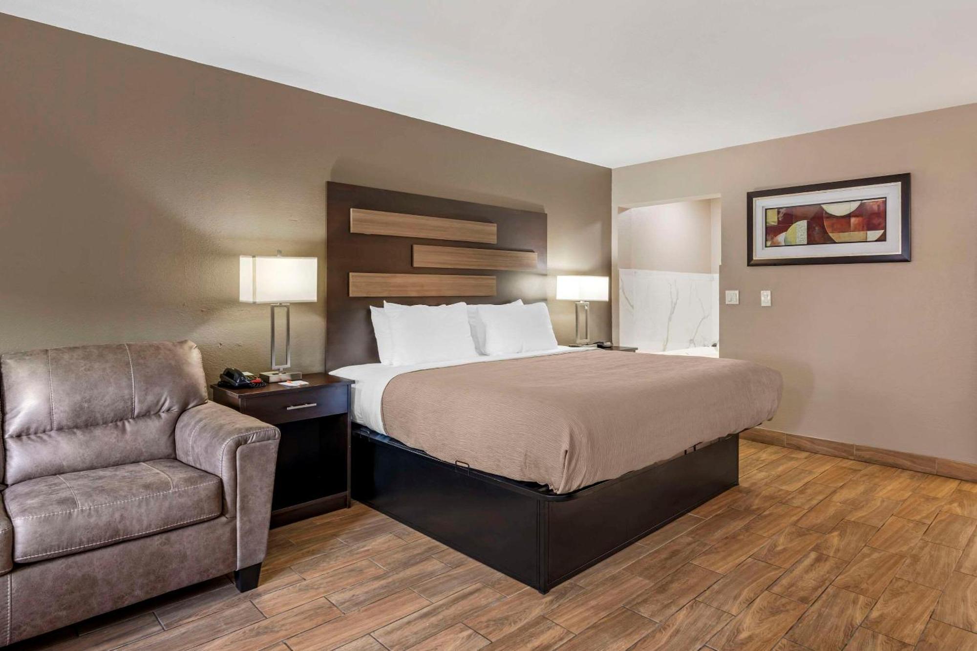 Quality Inn & Suites New Boston Екстер'єр фото