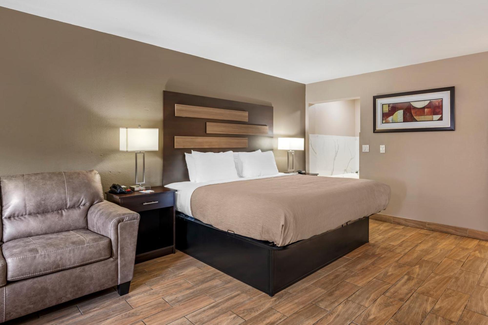 Quality Inn & Suites New Boston Екстер'єр фото