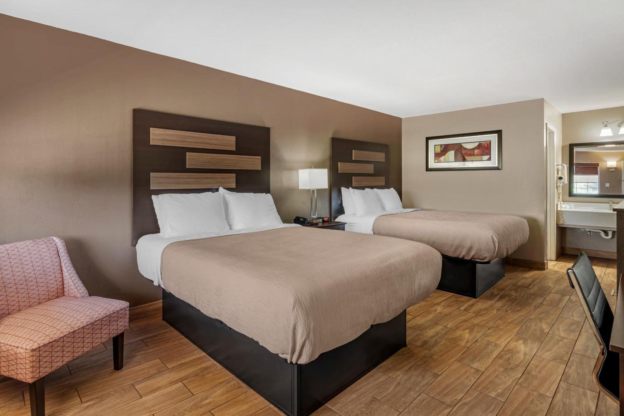 Quality Inn & Suites New Boston Екстер'єр фото