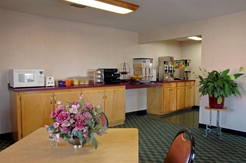 Quality Inn & Suites New Boston Екстер'єр фото